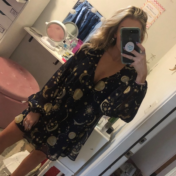 Show Me Your Mumu Celestial Tessa Tunic XS - Picture 9 of 9